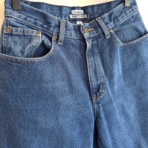 L.L. Bean Original Fit / Relaxed Fit Jeans - Women's Size 8 Regular - Picture 3 of 4